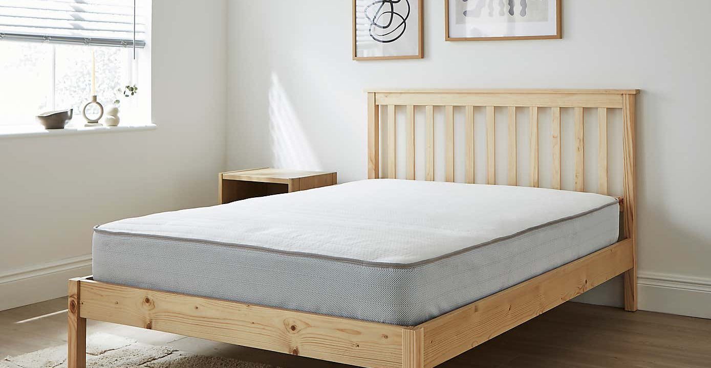 Dunelm Rolled Memory Foam 800 Pocket Sprung Hybrid Mattress, 19cm