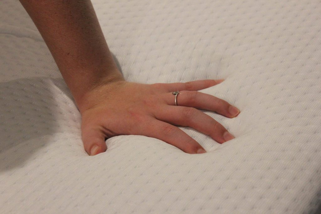 Hand-pressure test on the Emma Original cover