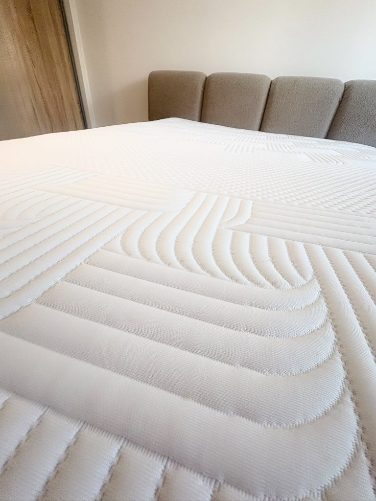 Quilted pattern on the top cover of the Emma Performance