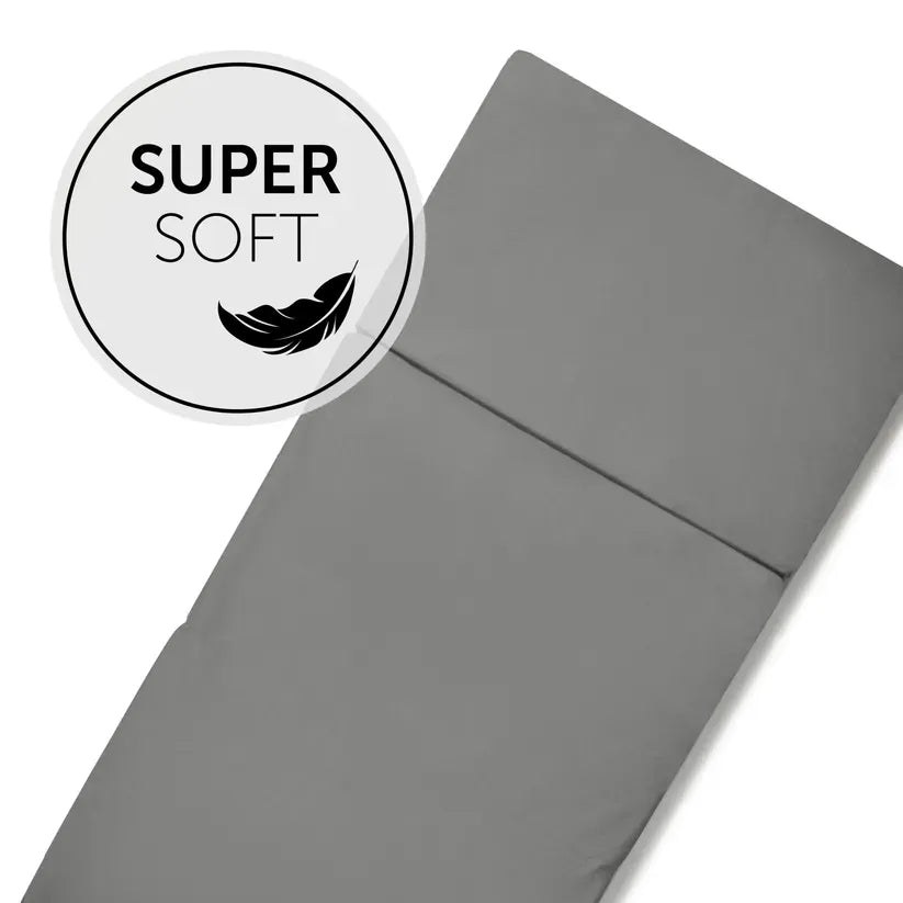 Hauck Sleeper Folding Travel Cot Mattress close-up of the grey foam mattress fold