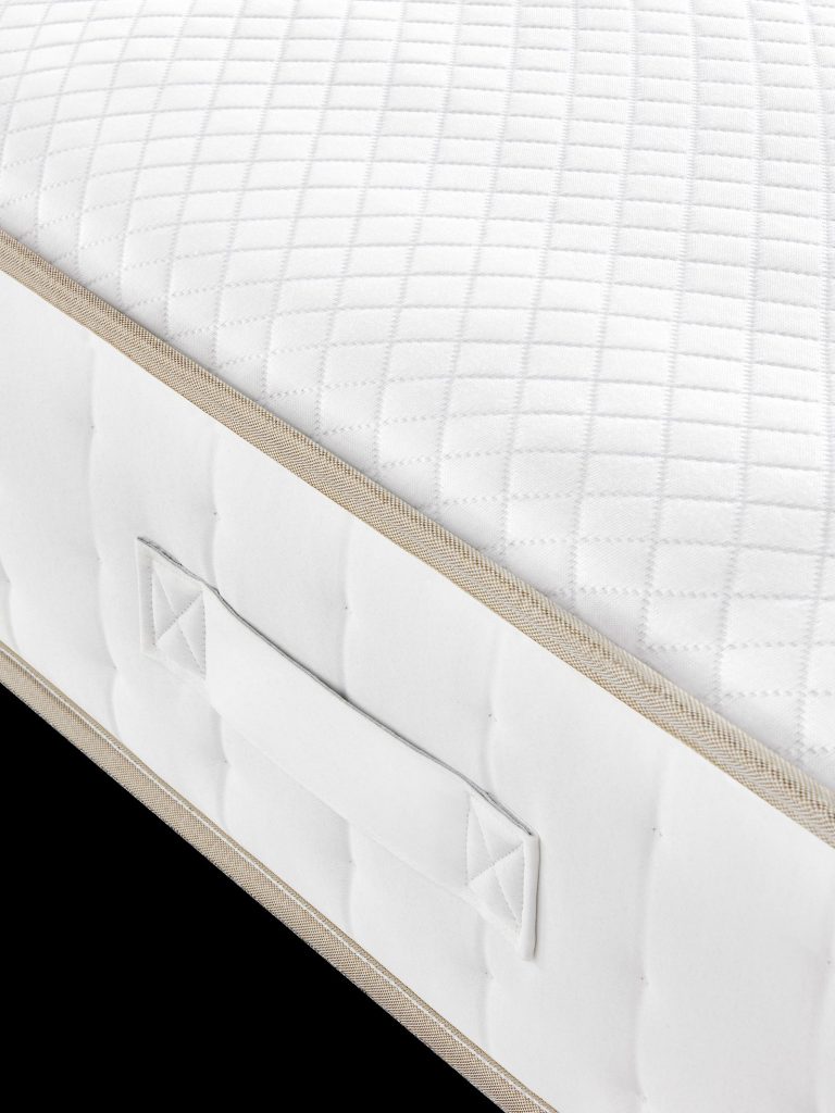 John Lewis Ortho Pocket Collection 1400 Mattress side handle and quilted border