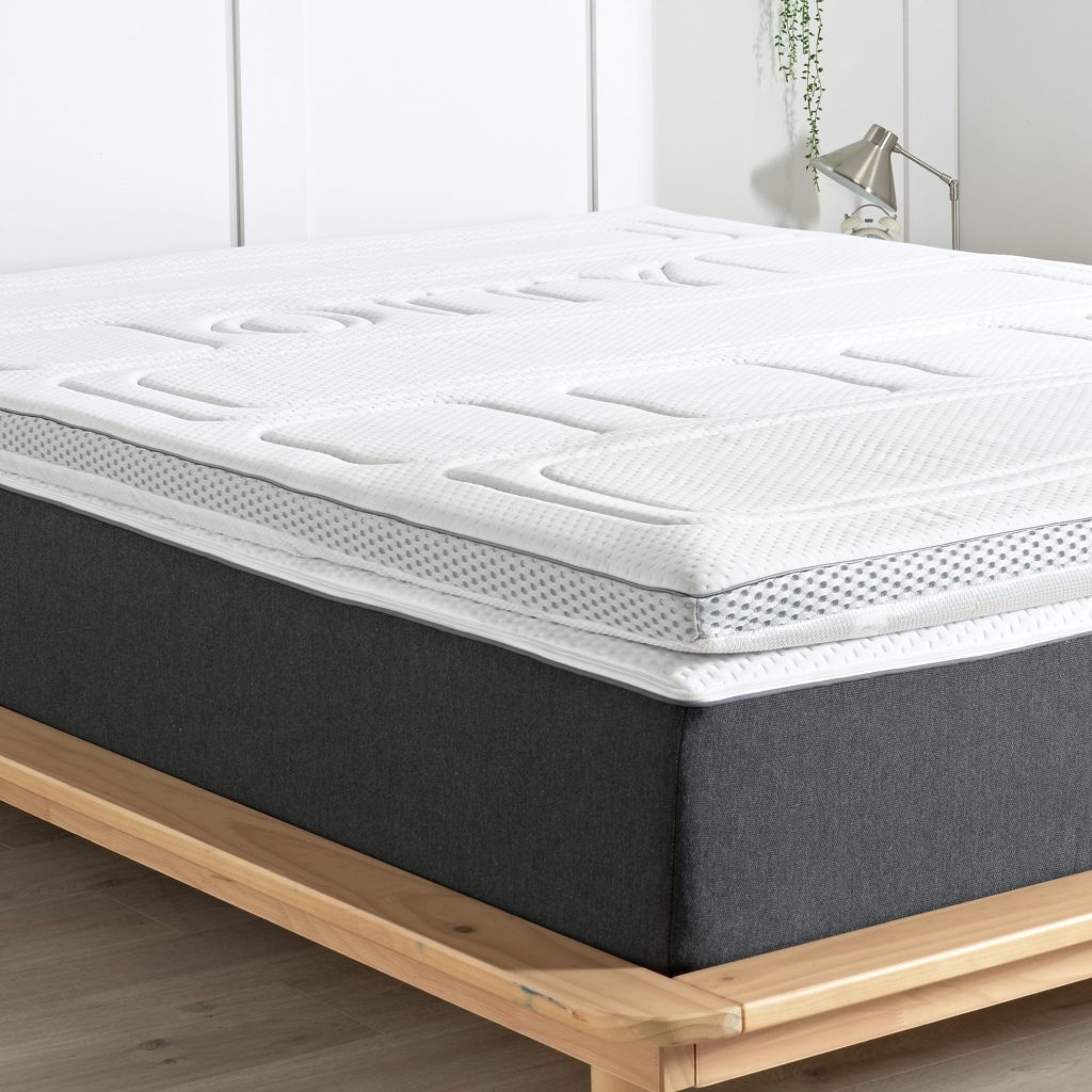 OTTY Bamboo & Charcoal Mattress Topper