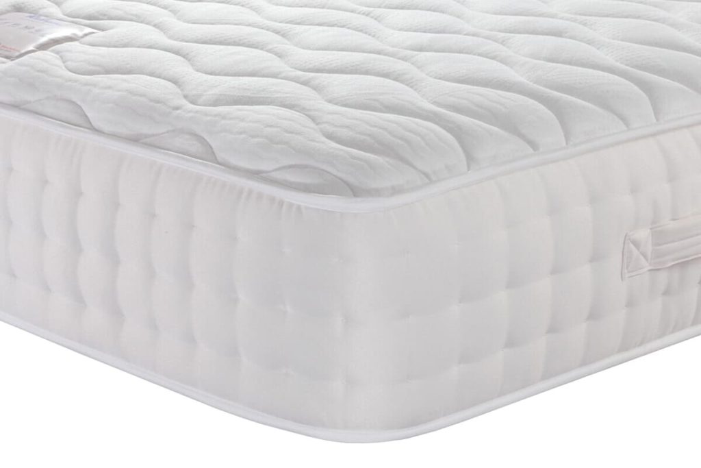 Relyon Chelsea 1500 Memory corner with quilted knitted cover