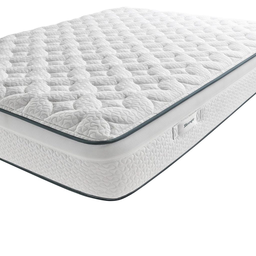 Corner of the Silentnight UltraGel 2000 Pocket mattress showing the quilted top and border