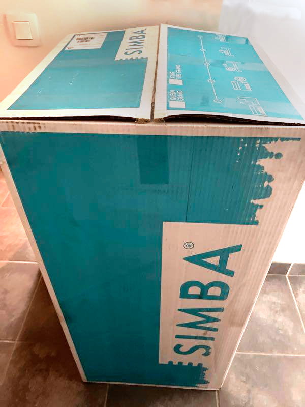 Simba Hybrid Pro Mattress delivery box as it arrived for our test