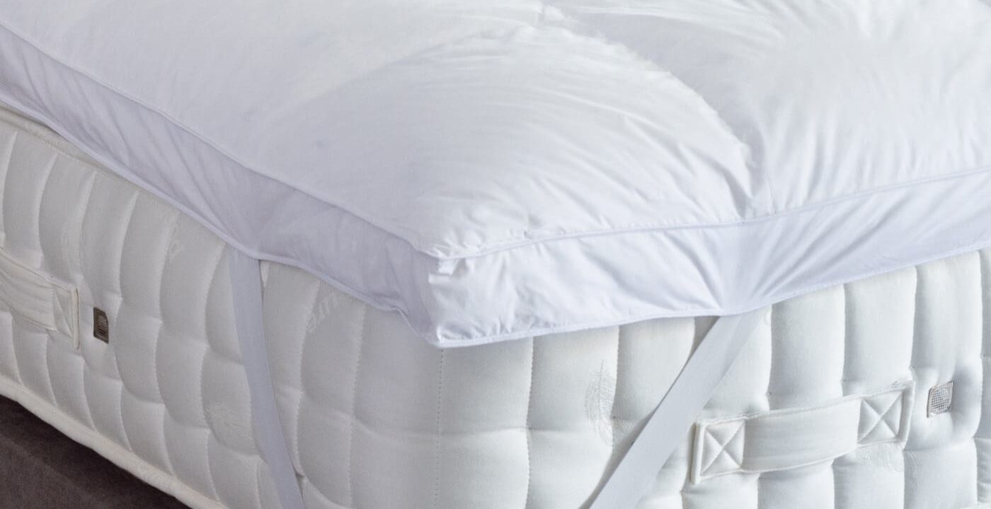 Soak&Sleep Goose Down Dual Chamber Mattress Topper