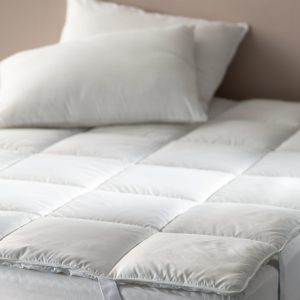 Soak&Sleep Soft As Down Mattress Topper