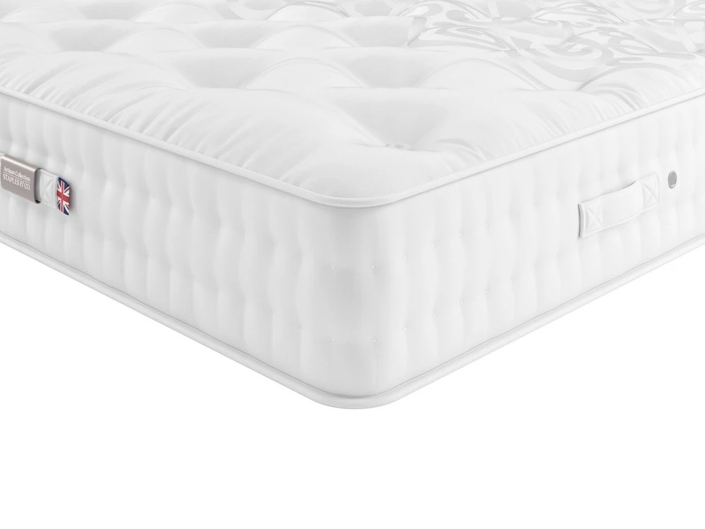 Corner of the Staples & Co Artisan Pure Splendour with side stitching and handle