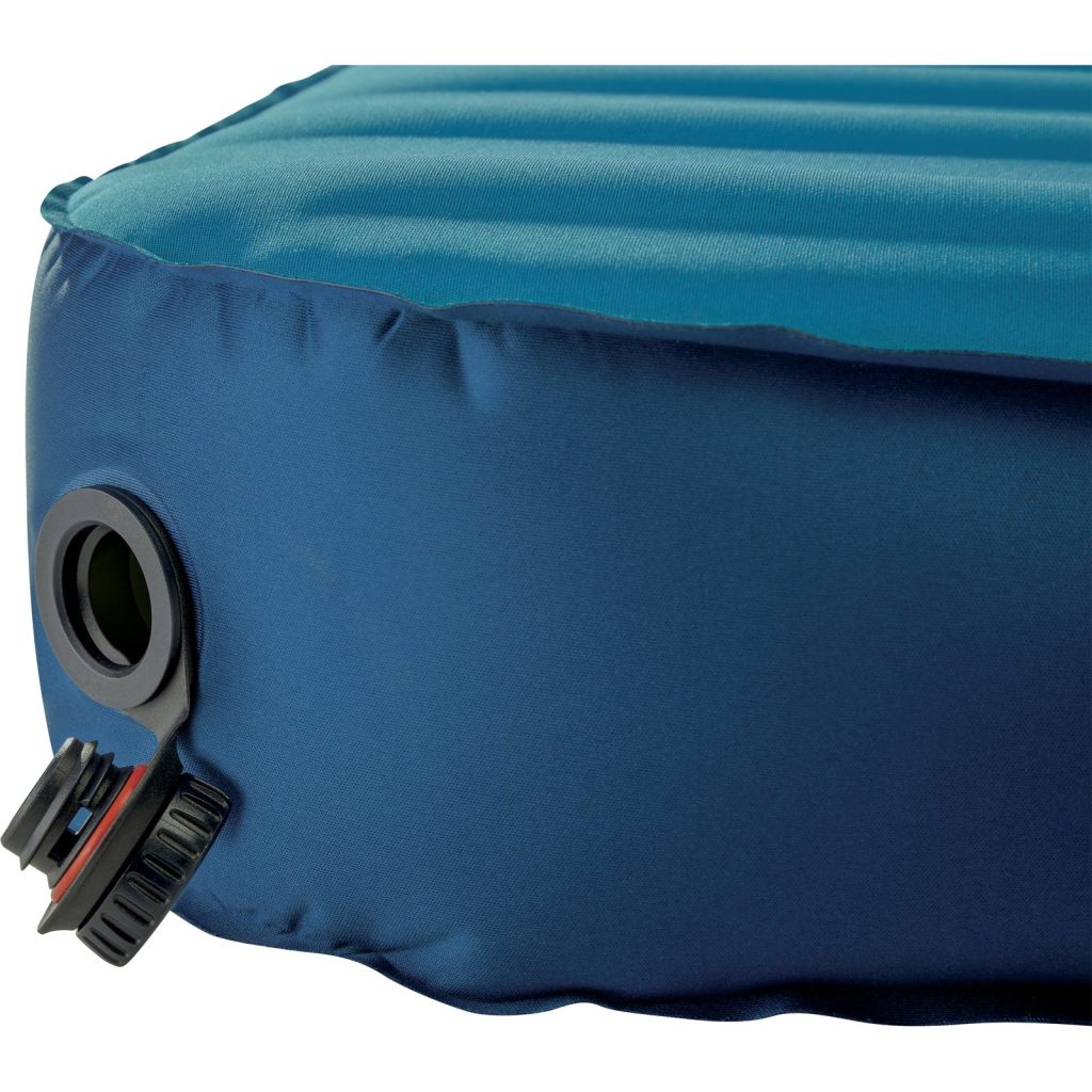 Open deflation valve on the Therm-a-Rest MondoKing 3D