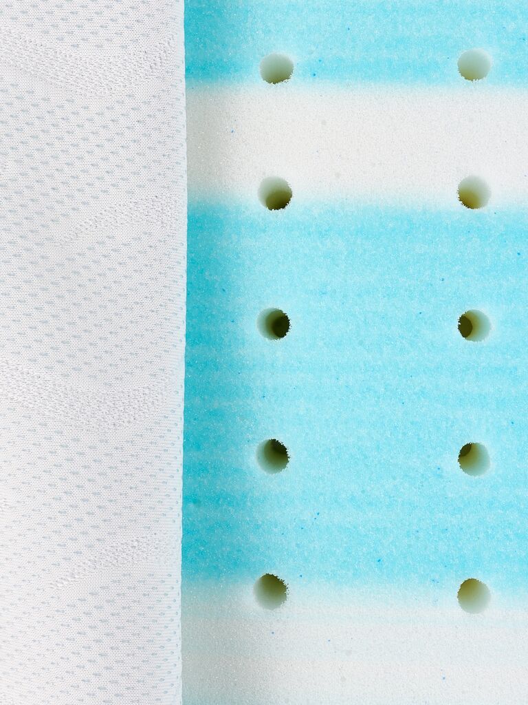 WELLPUR BOKSELVI gel foam with ventilation holes, close-up