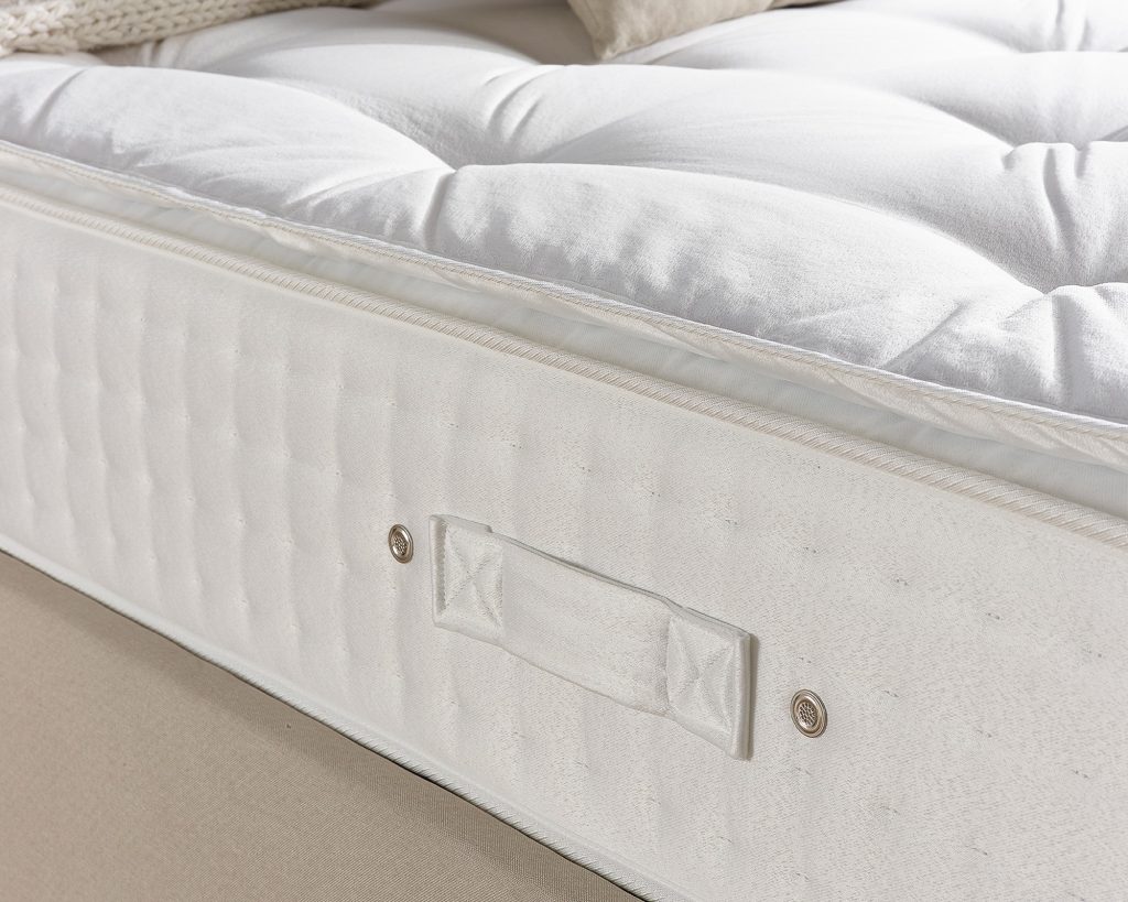 Pillowtop edge, tufting and side handle of the Aspire 3000 Pocket Wool Cashmere and Silk Pillowtop