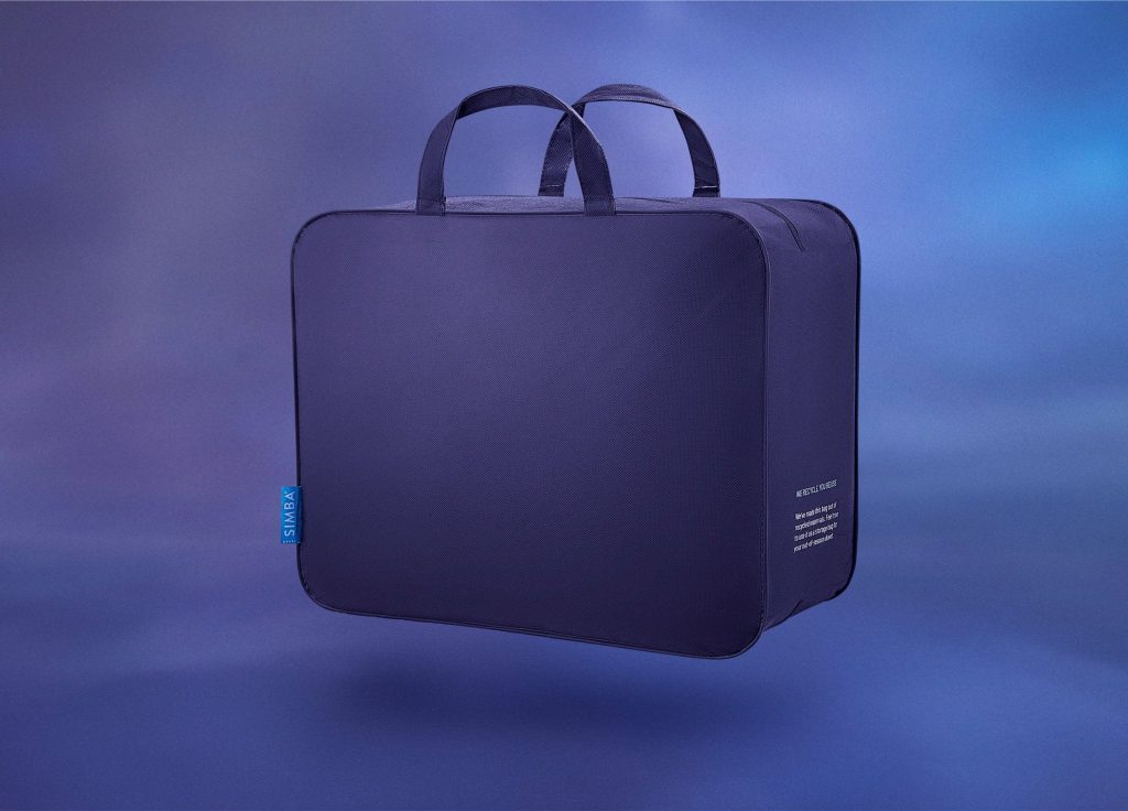 Navy reusable storage bag supplied with the Simba Hybrid 3-in-1 Duvet