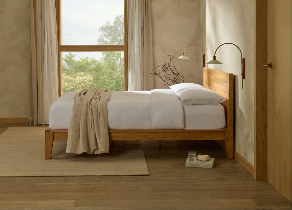Simba Yasumi Solid Oak Bed with Headboard from the side, low profile