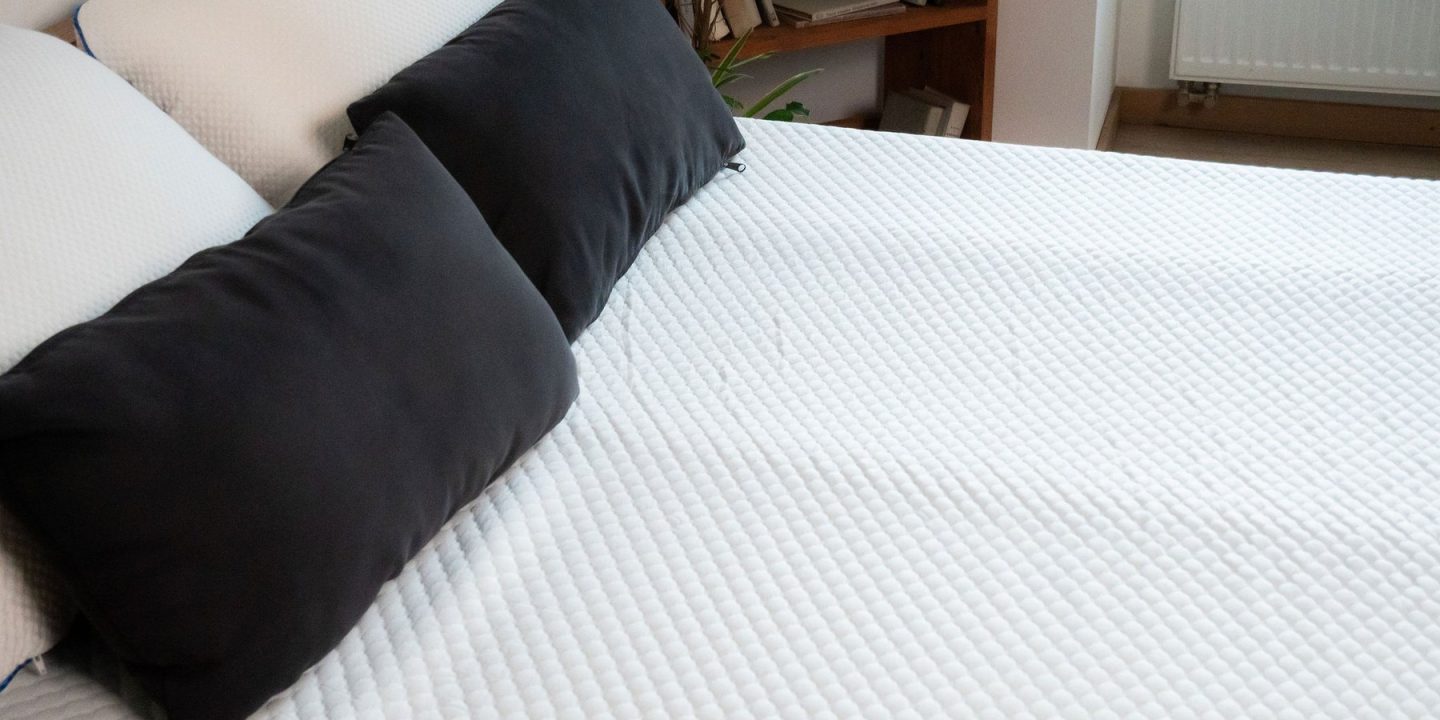 Best king size mattress toppers: 150x200 UK picks compared